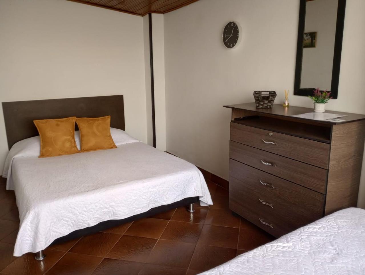 Habitaciones C&S Bogotá Esterno foto